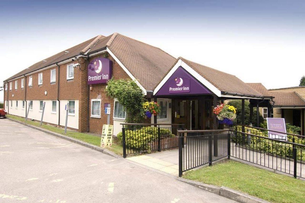 Premier Inn Tring Exterior photo