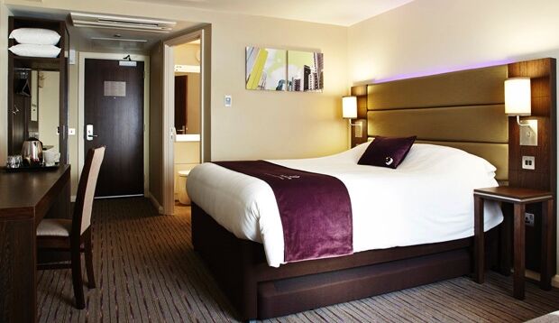 Premier Inn Tring Exterior photo
